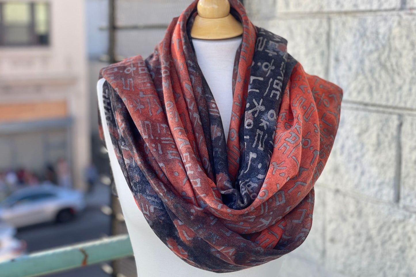 Hunminjeongeum scarf 2