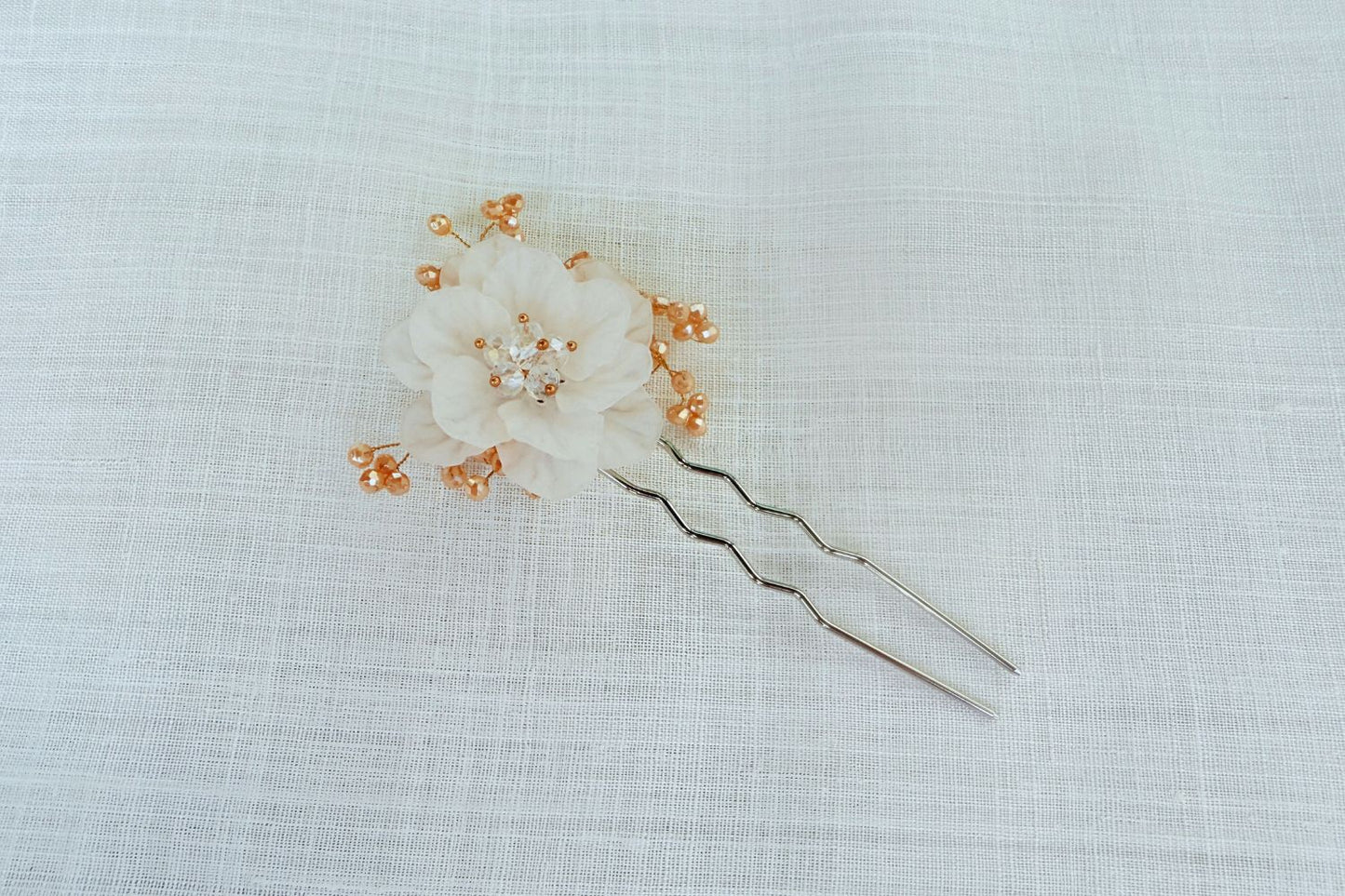 Zinnia Flower Traditional Korean Hair Pin (White)