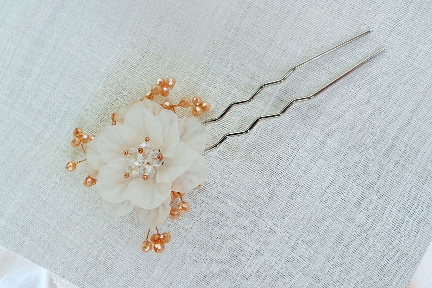 Zinnia Flower Traditional Korean Hair Pin (White)