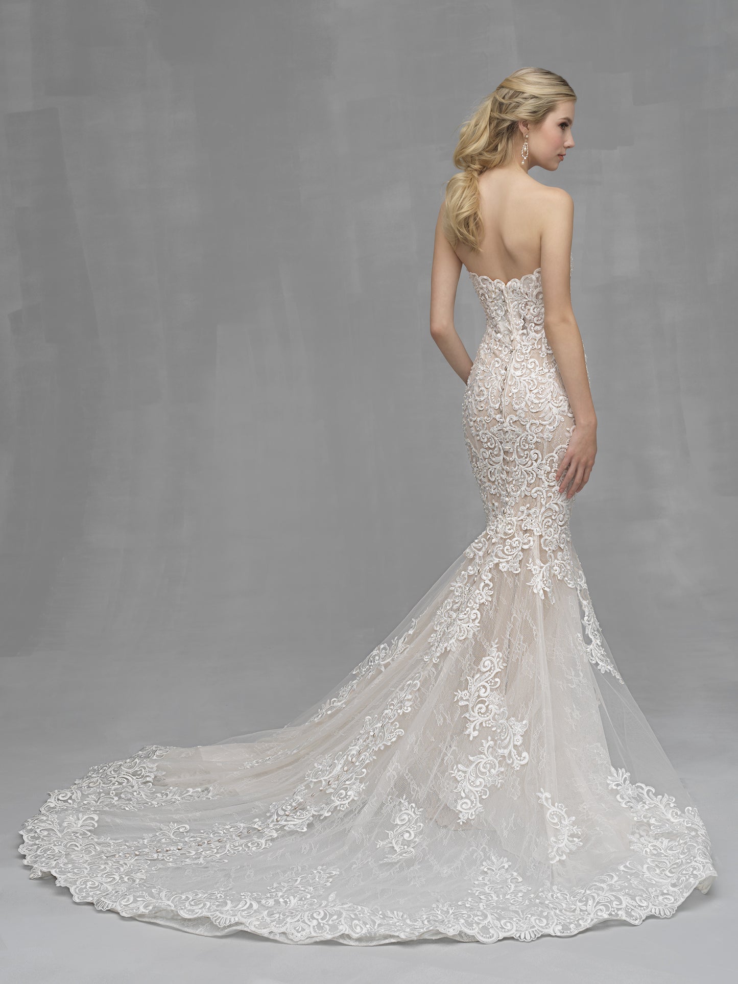 Allure Couture C526 - LEEHWA WEDDING