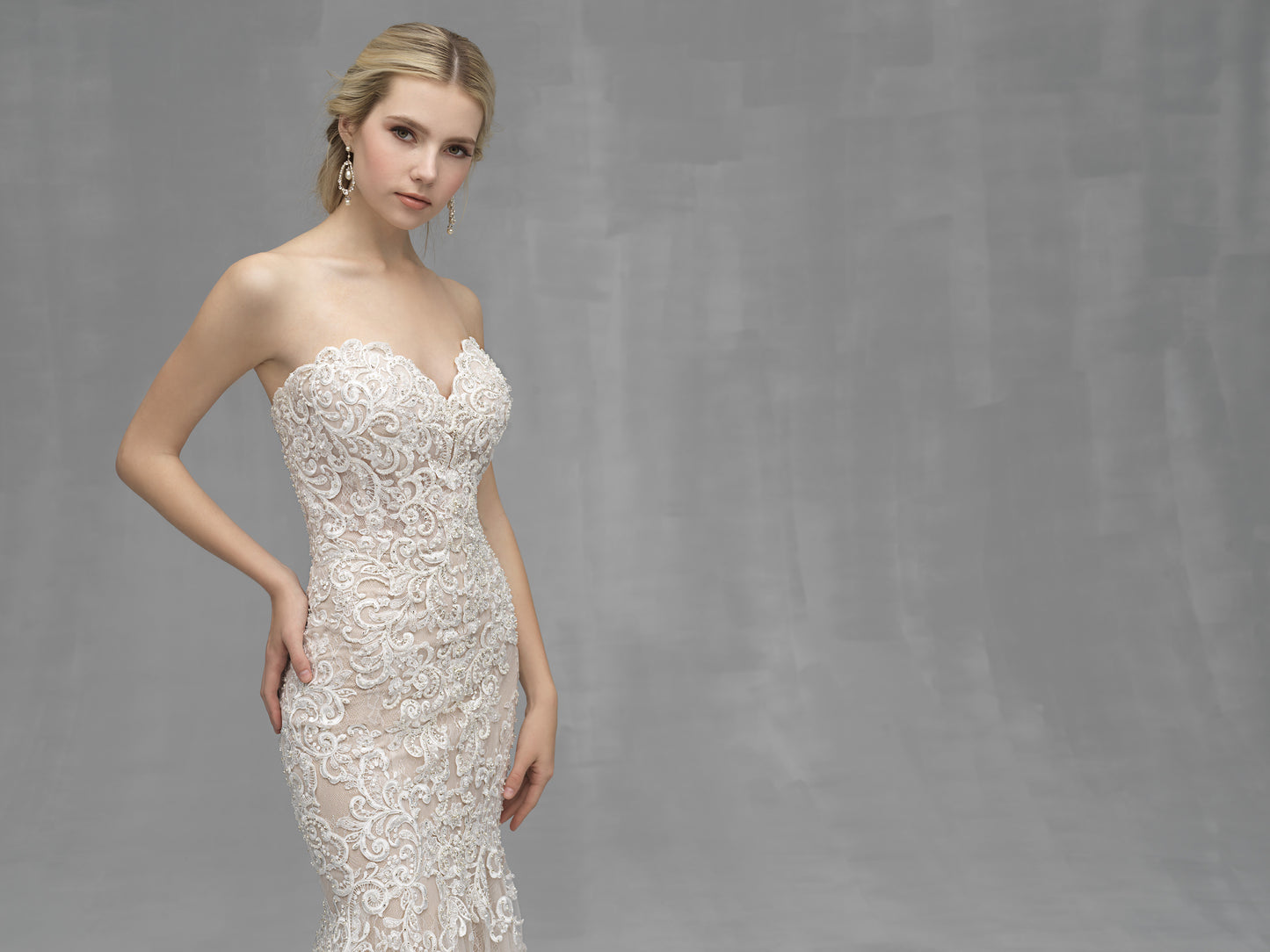 Allure Couture C526 - LEEHWA WEDDING