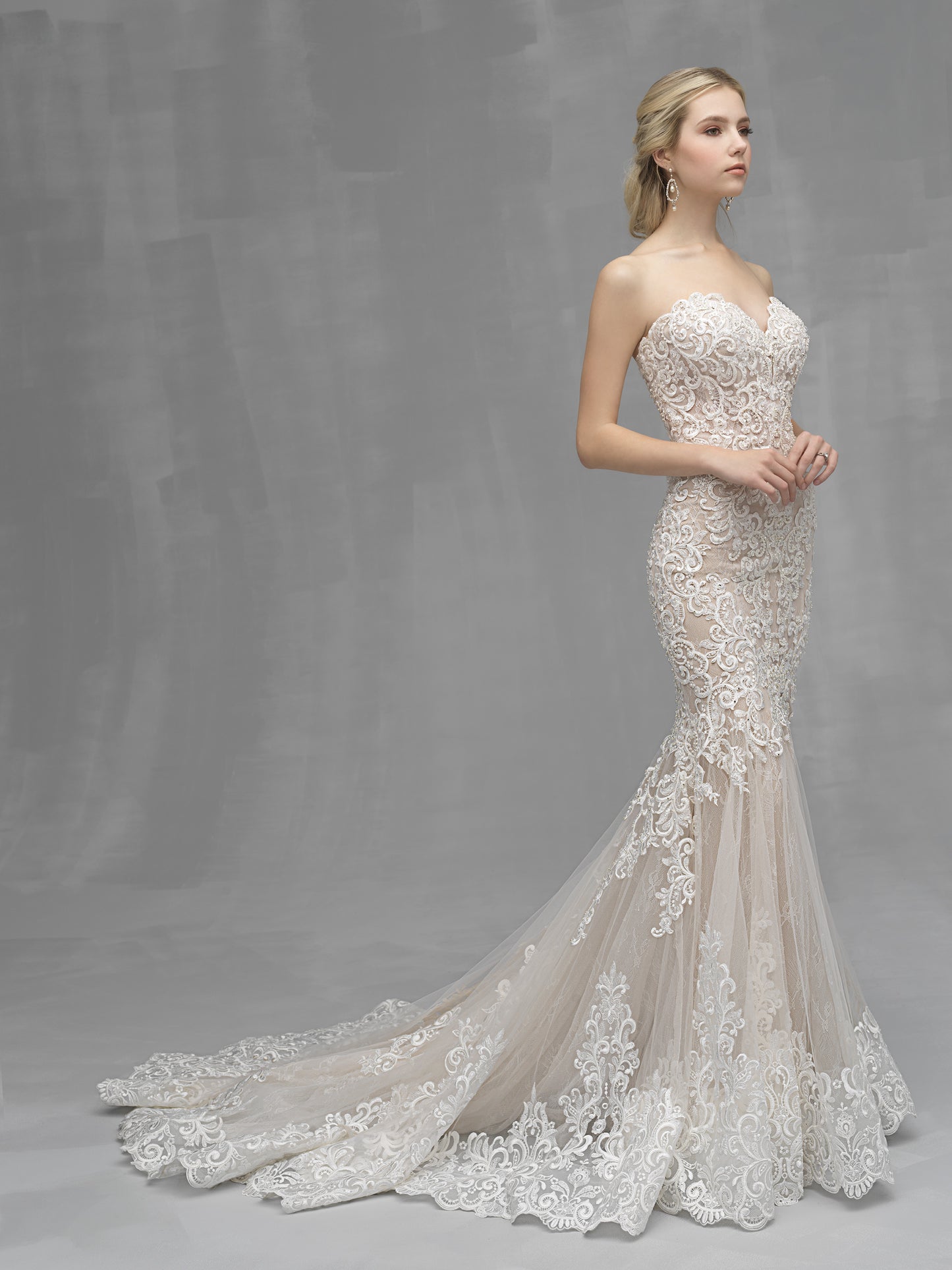 Allure Couture C526 - LEEHWA WEDDING