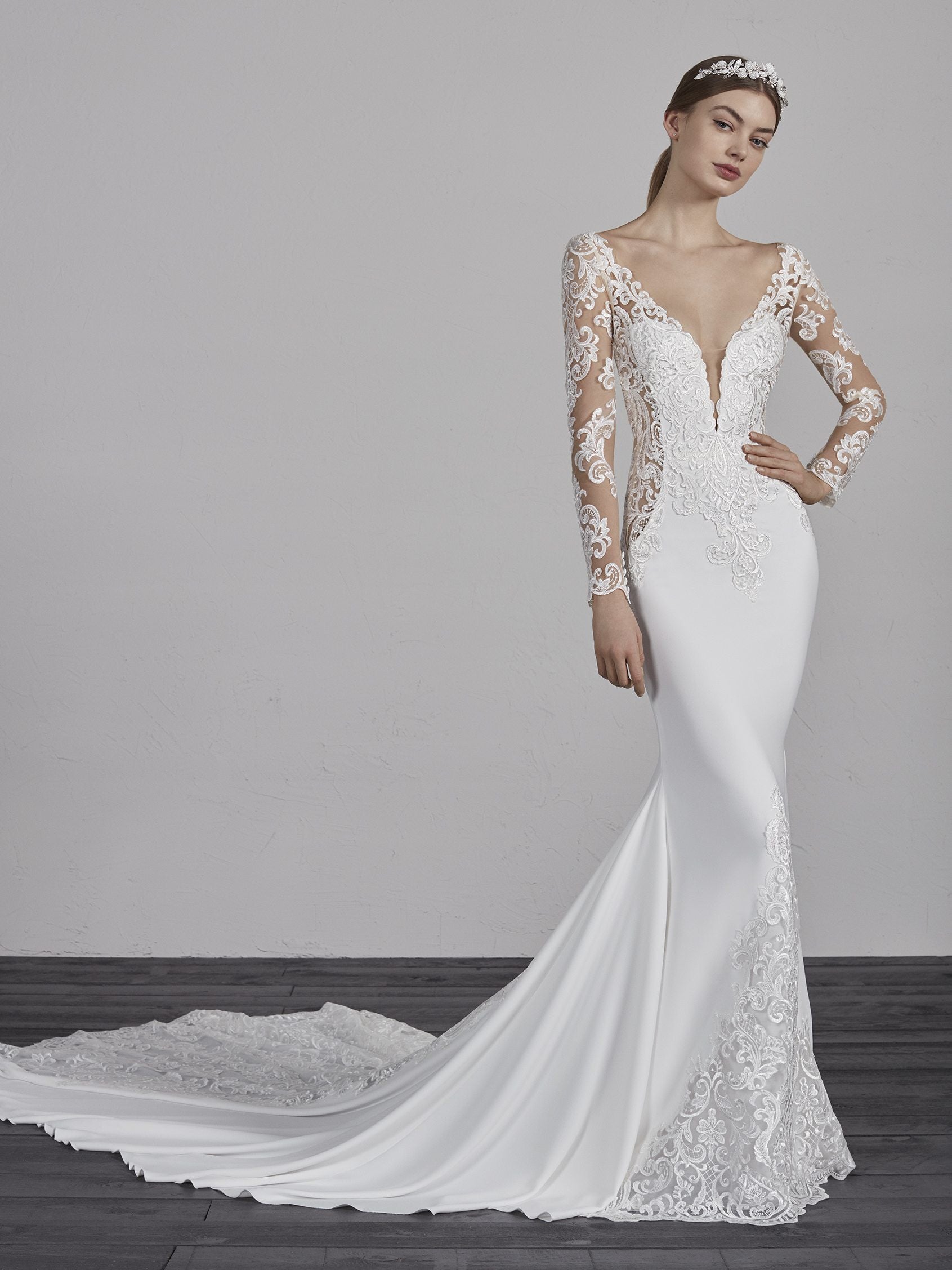 Pronovias Enelsa LEEHWA WEDDING & HANBOK Pronovias Enelsa LEEHWA WEDDING & HANBOK