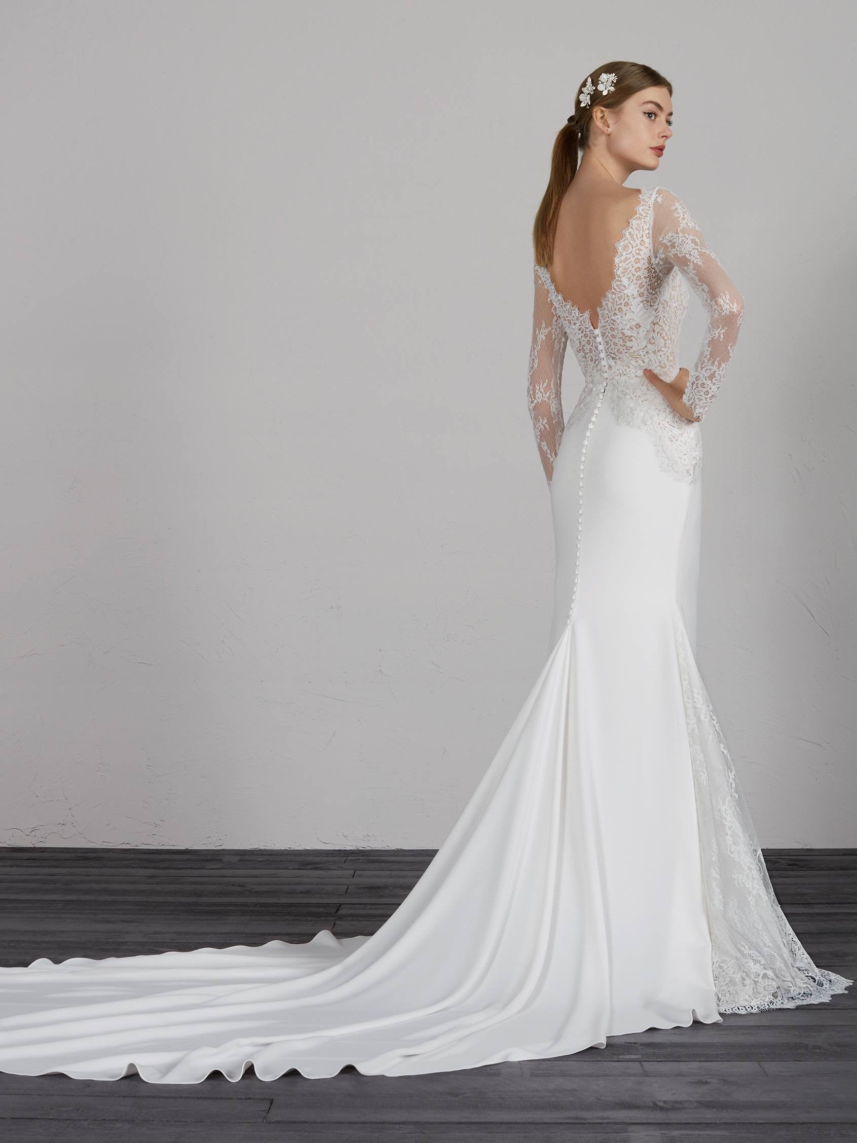 pronovias mermaid wedding dress Pronovias Mistic – LEEHWA WEDDING & HANBOK