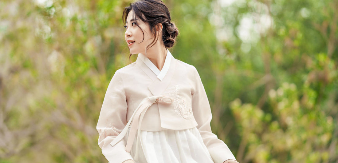 Extend the lifecycle of your hanbokSustainability of Traditional Kor LEEHWA WEDDING & HANBOK Extend the lifecycle of your hanbokSustainability of Traditional Kor LEEHWA WEDDING & HANBOK