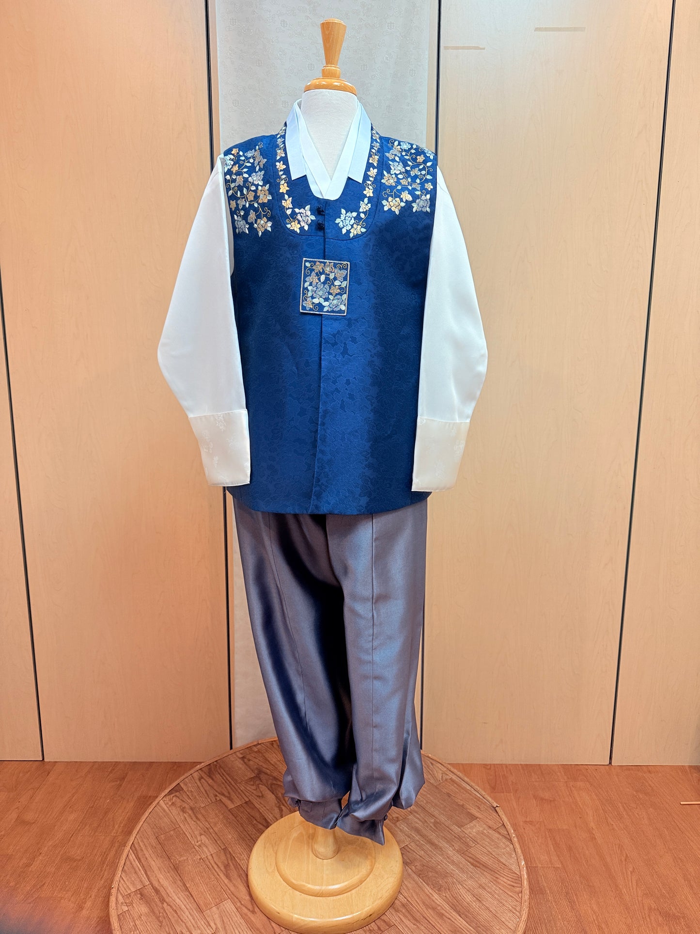 Camellia Hanbok set