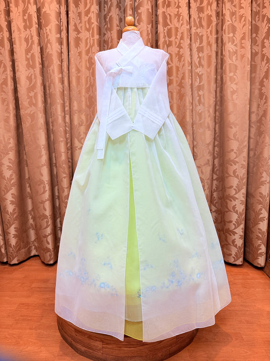 Chaeyeon - LEEHWA WEDDING