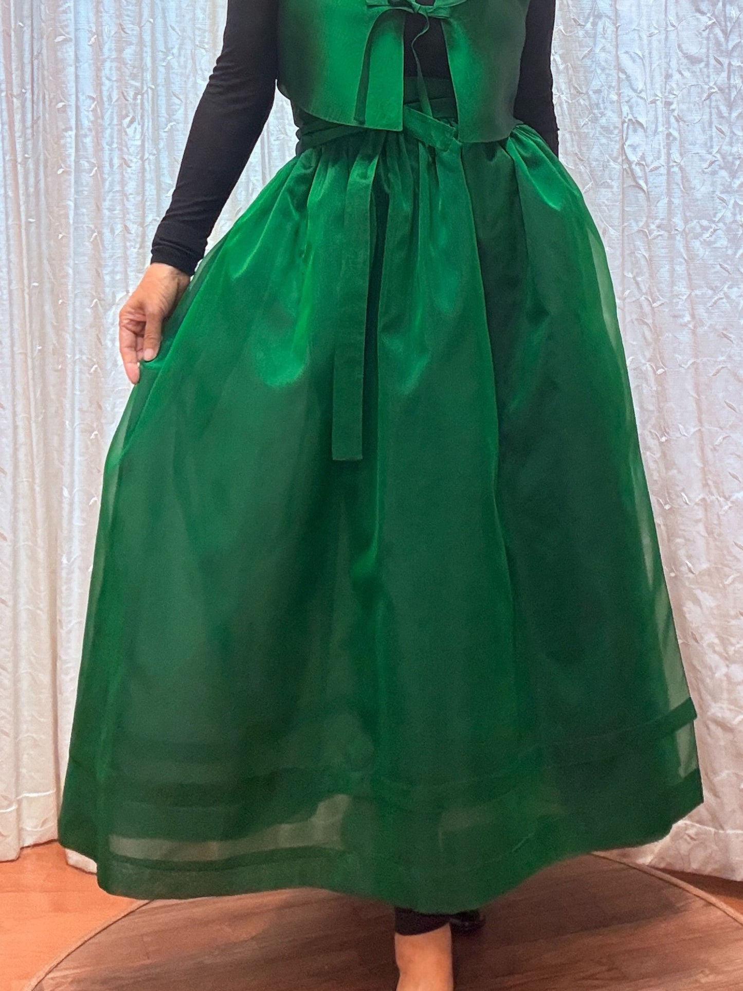 Emerald green Silk Organza Hanbok - LEEHWA WEDDING