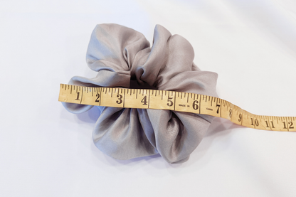 Naturally Dyed Hanbok Silk Scrunchie (Gray) - LEEHWA WEDDING