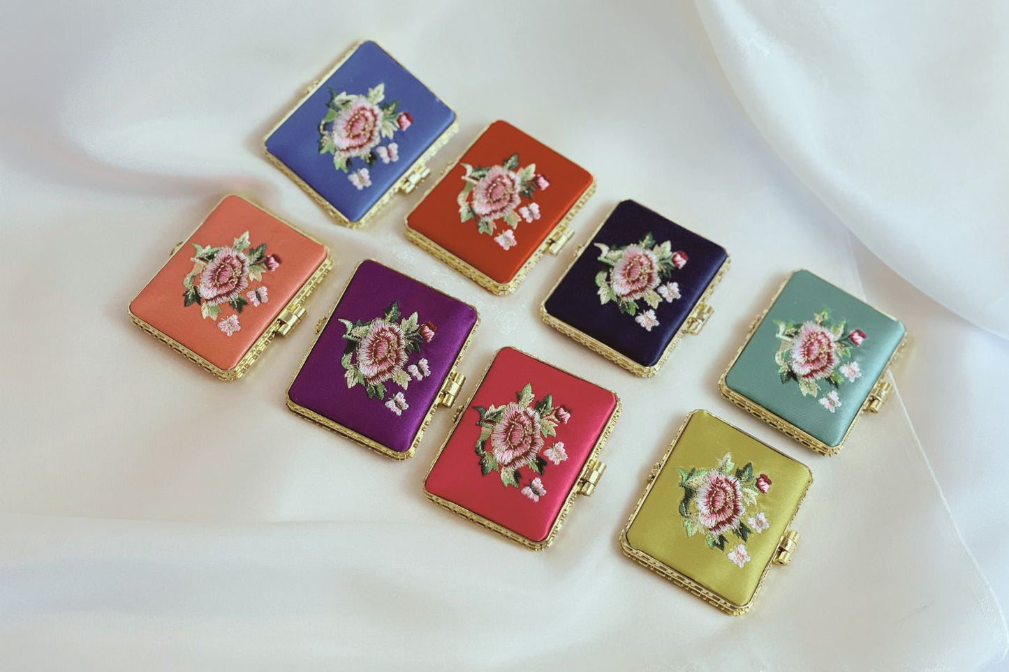 Compact Hanbok Mirror - LEEHWA WEDDING