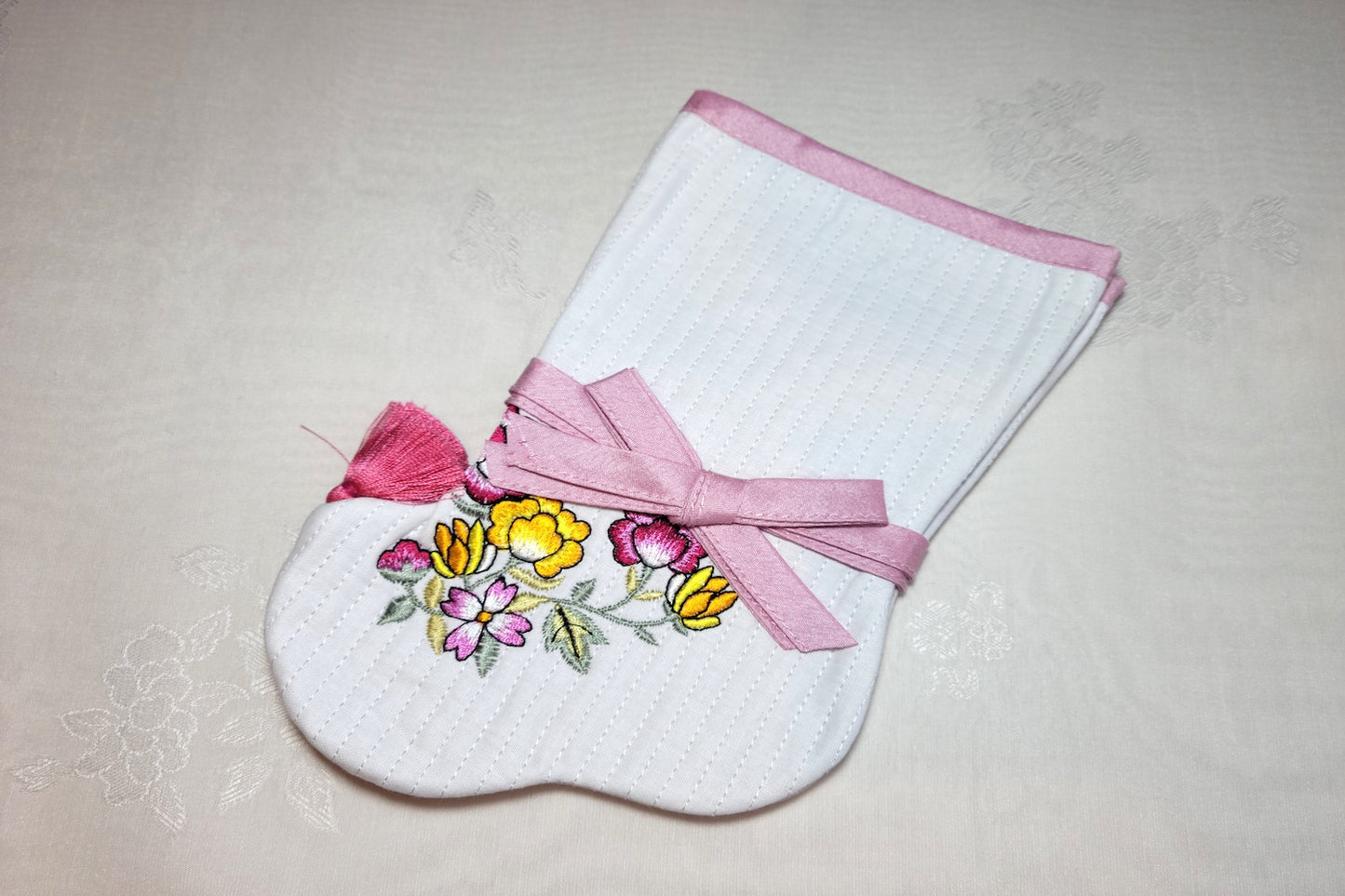 Dol Embroidery Tie Socks (Pink & Sky blue)