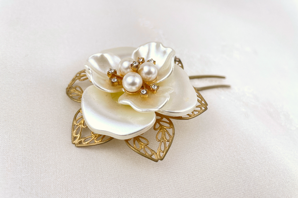 Pearl and Gold Flower Traditional Korean Hair Pin