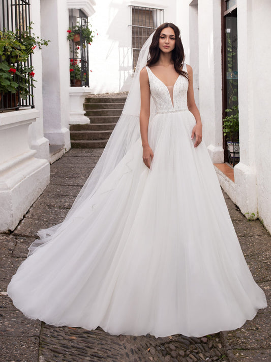 Pronovias Adrastea - LEEHWA WEDDING