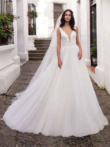 Pronovias Adrastea - LEEHWA WEDDING