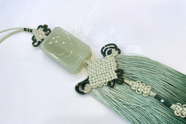 Kingdom Forest Green Norigae