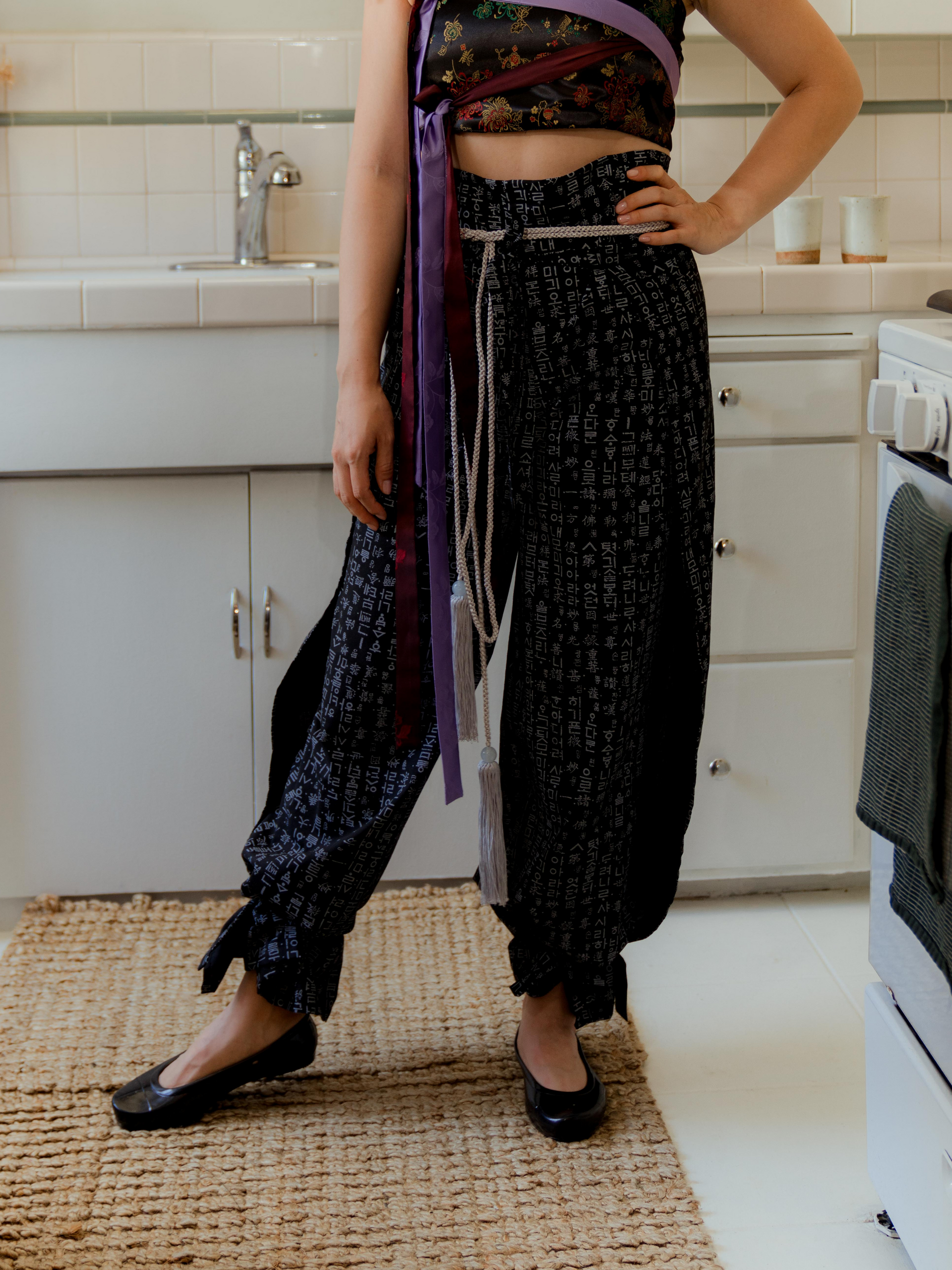 Modern Black Hangul Pants – LEEHWA WEDDING & HANBOK