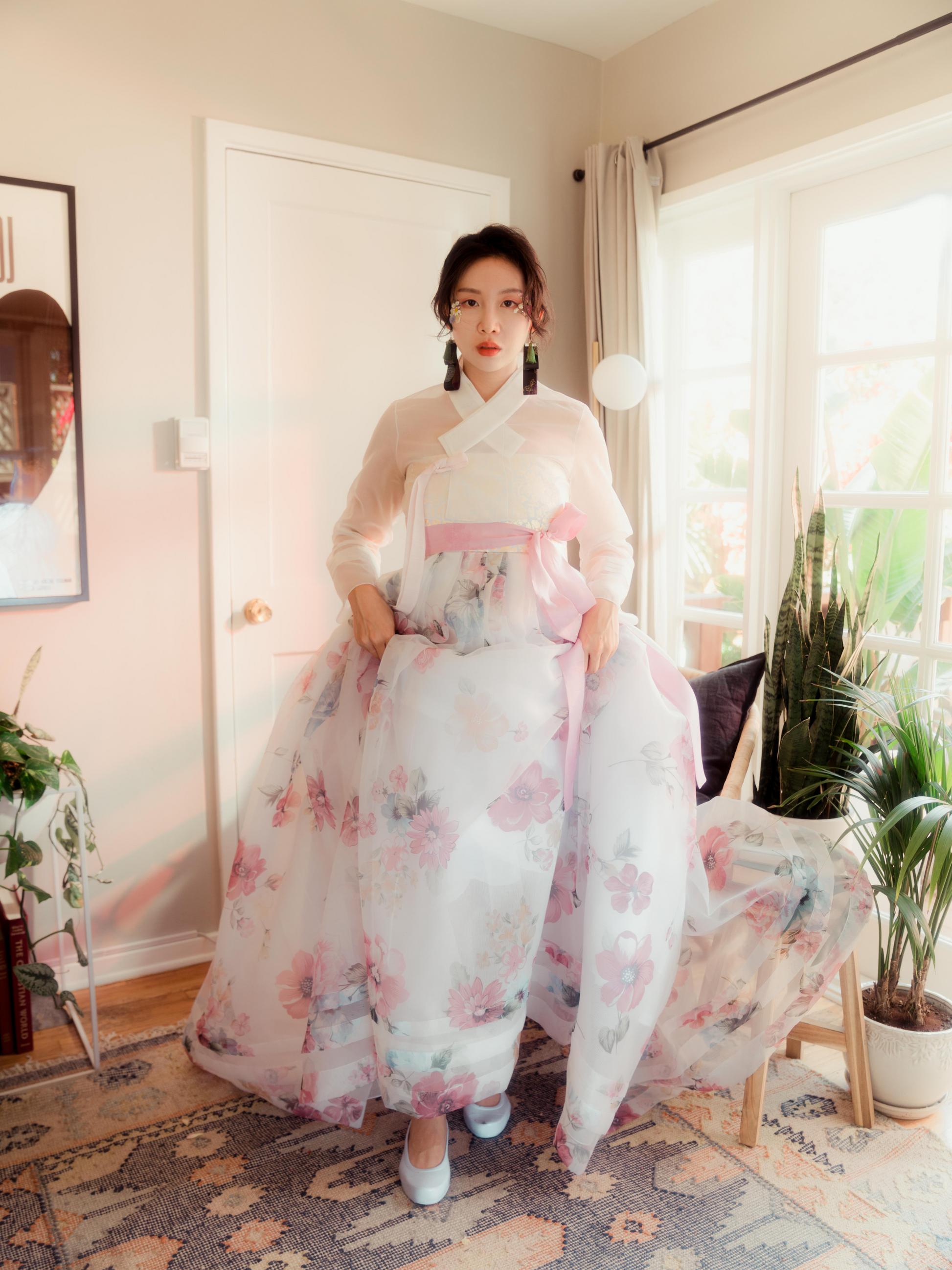 Flower hanbok deals