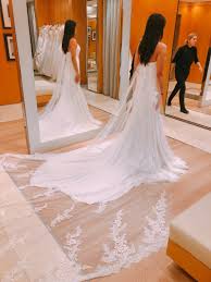 Pronovias Drenibi - LEEHWA WEDDING