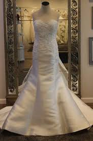 Pronovias Drileas - LEEHWA WEDDING