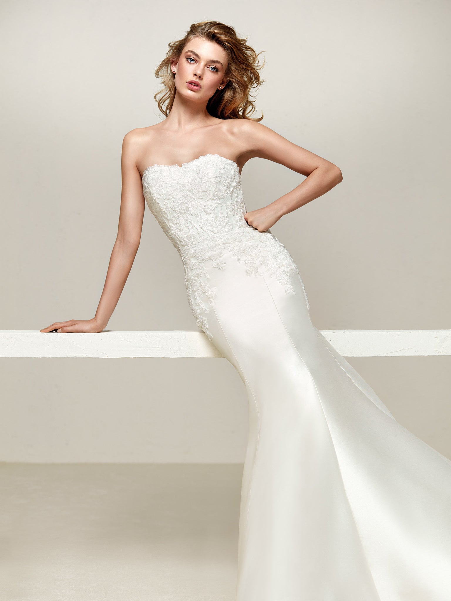 Pronovias Drileas - LEEHWA WEDDING