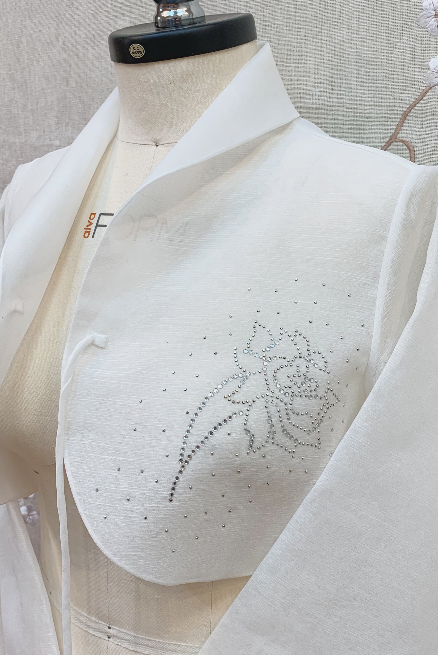 The Bolero Crop